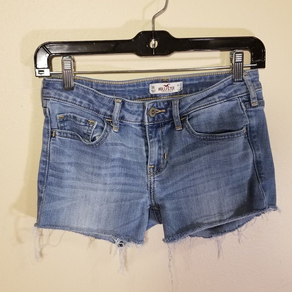 Hollister‎ cut jean shorts